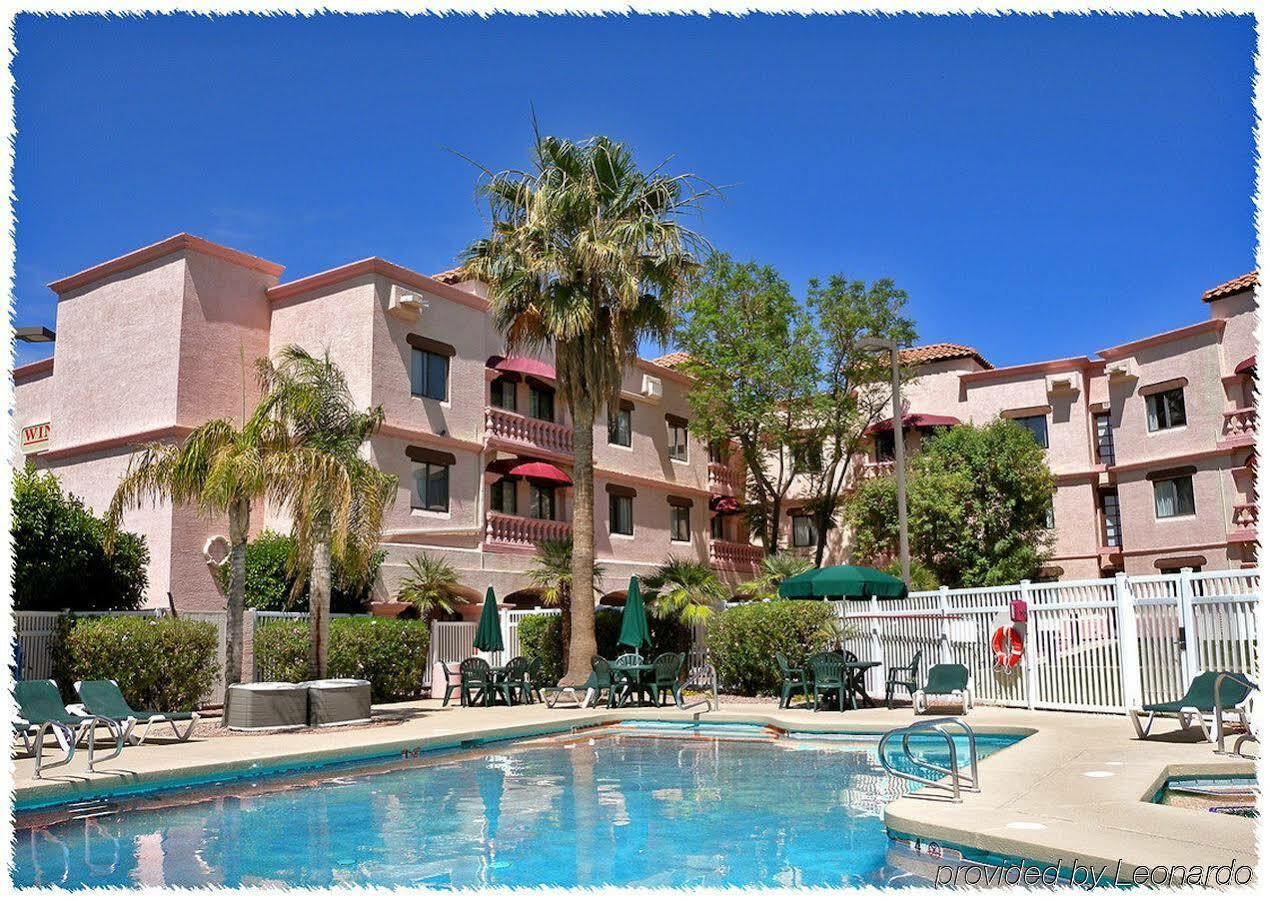 Windmill Suites Surprise - Phoenix, Ascend Hotel Collection Exterior photo
