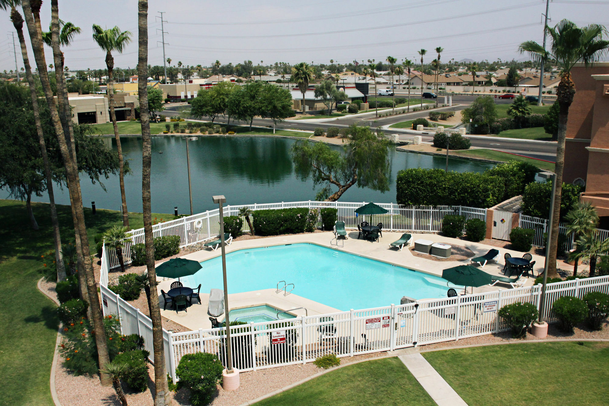 Windmill Suites Surprise - Phoenix, Ascend Hotel Collection Exterior photo